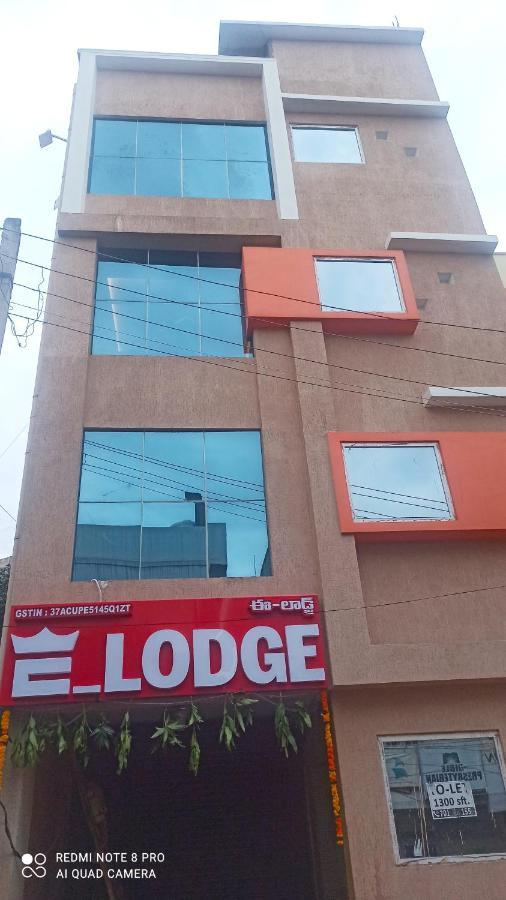 Hotel E Lodge Βιζαχαπατνάμ Εξωτερικό φωτογραφία